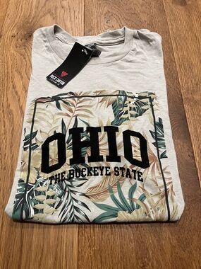 Ohio state buckeyes tshirt, size large